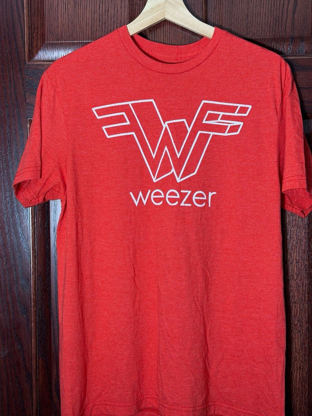 American Classics Weezer Logo Graphic Tee Red Short Sleeve Crew Neck Mens M